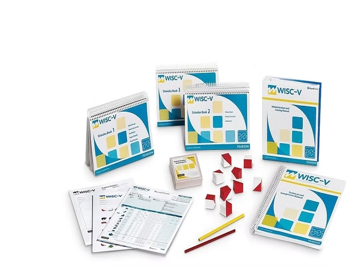 Carte de formation WISC-V avec matériel Pearson&nbsp;: cahiers de stimuli, manuels et cubes